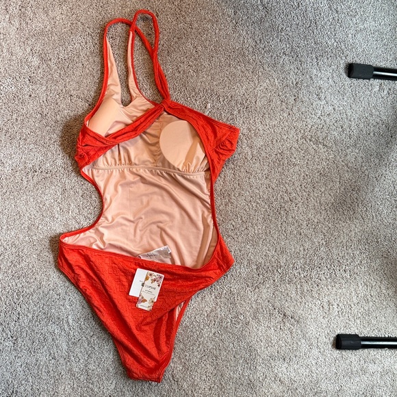 Cupshe Bright Orange Floral Swimsuit - Picture 2 of 5